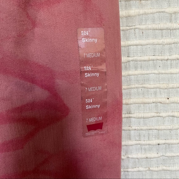 NWT Levi’s 524 Wavy Tye Dye Low Rise Jeans - Picture 10 of 10